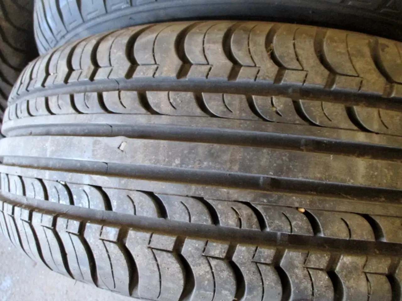 Billede 2 - 215/65/15" Hankook optimo sommerdæk 4 stk.