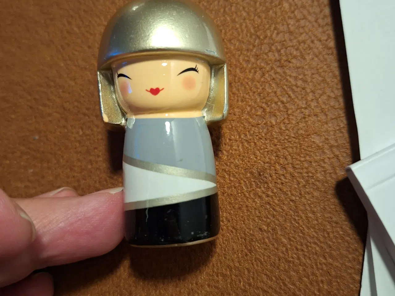 Billede 3 - Kokeshi dukke 6 cm