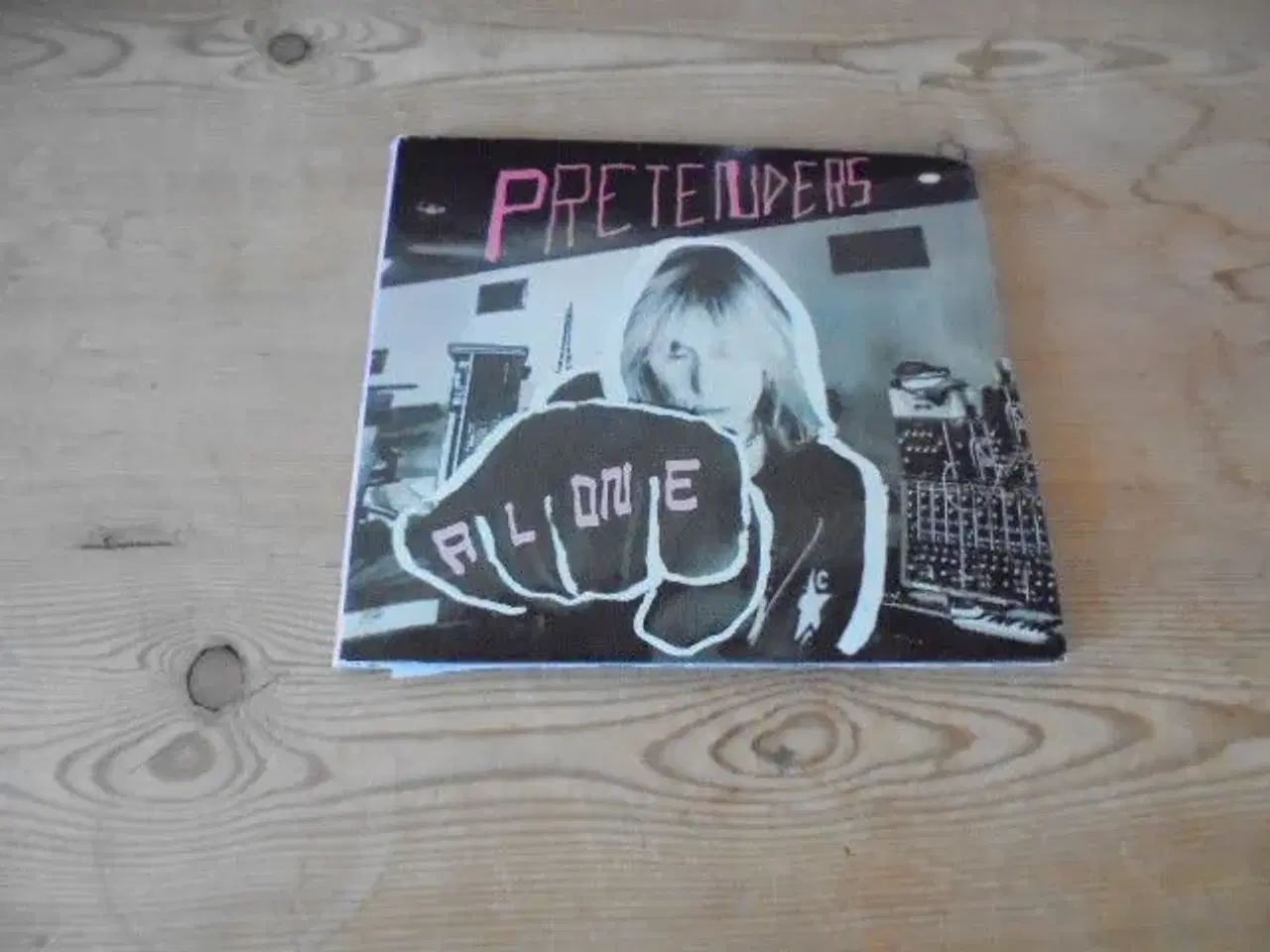 Billede 1 - CD - The Pretenders - Alone - fin stand 