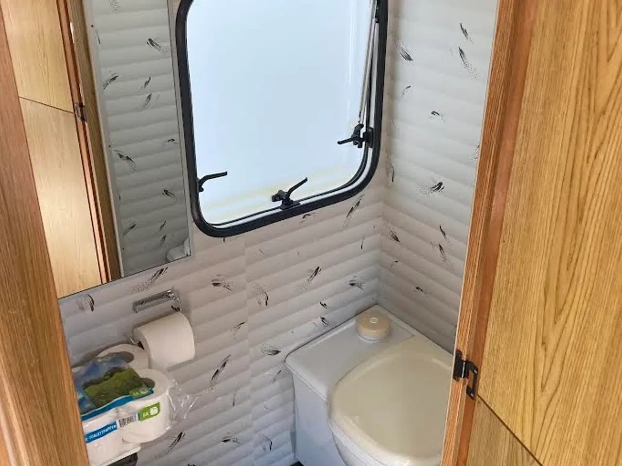 Billede 3 - Campingvogn nysynet