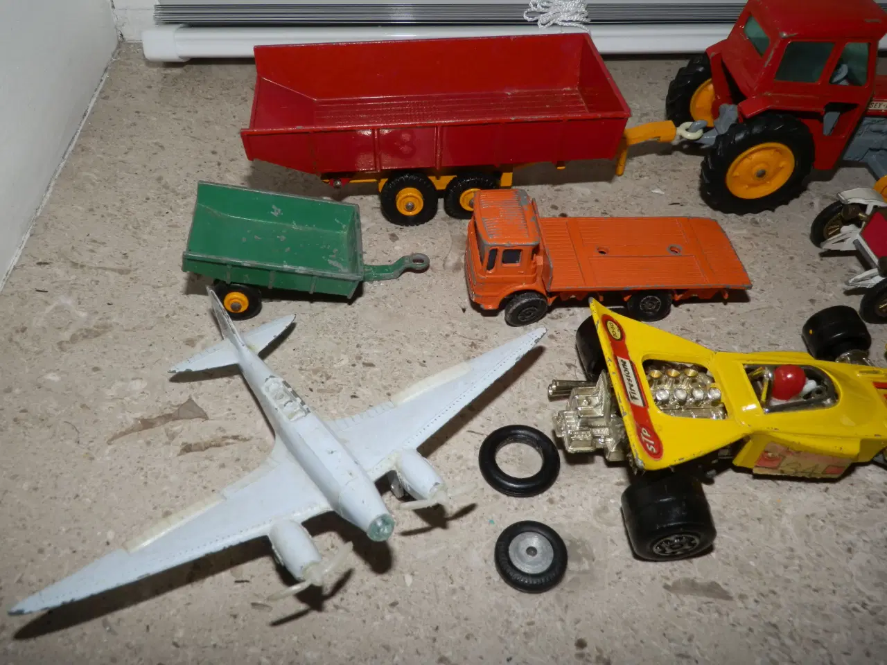 Billede 2 - Gammelt Matchbox, Lintoy mf.