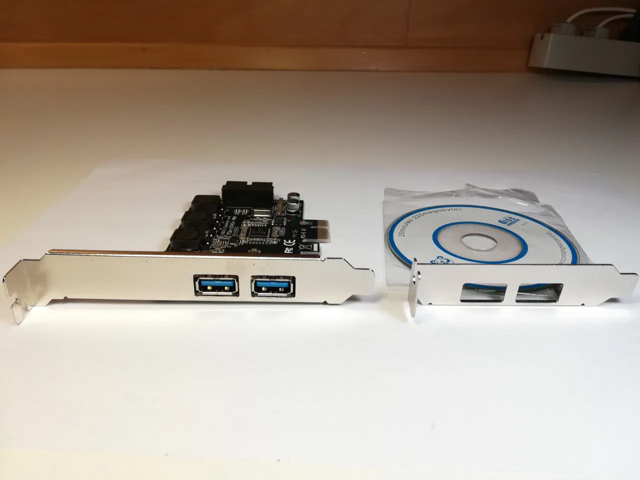 Billede 1 - PCI Express kort med 2 USB 3.0 udgange + bracket