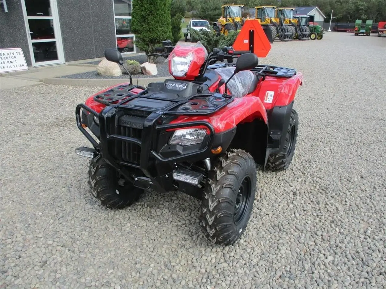Billede 3 - Honda TRX 520 FA Traktor. STORT LAGER AF HONDA  ATV. Vi hjælper gerne med at levere den til dig, og bytter gerne. KØB-SALG-BYTTE se mere på www.limas.dk