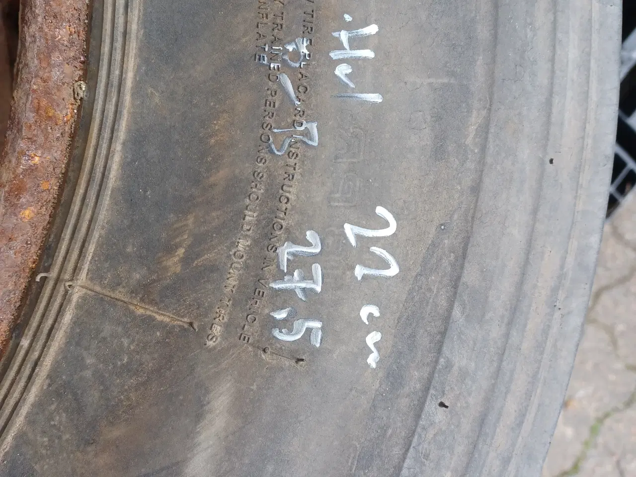 Billede 2 - 445/45-19,5 på fælg 8 bolte