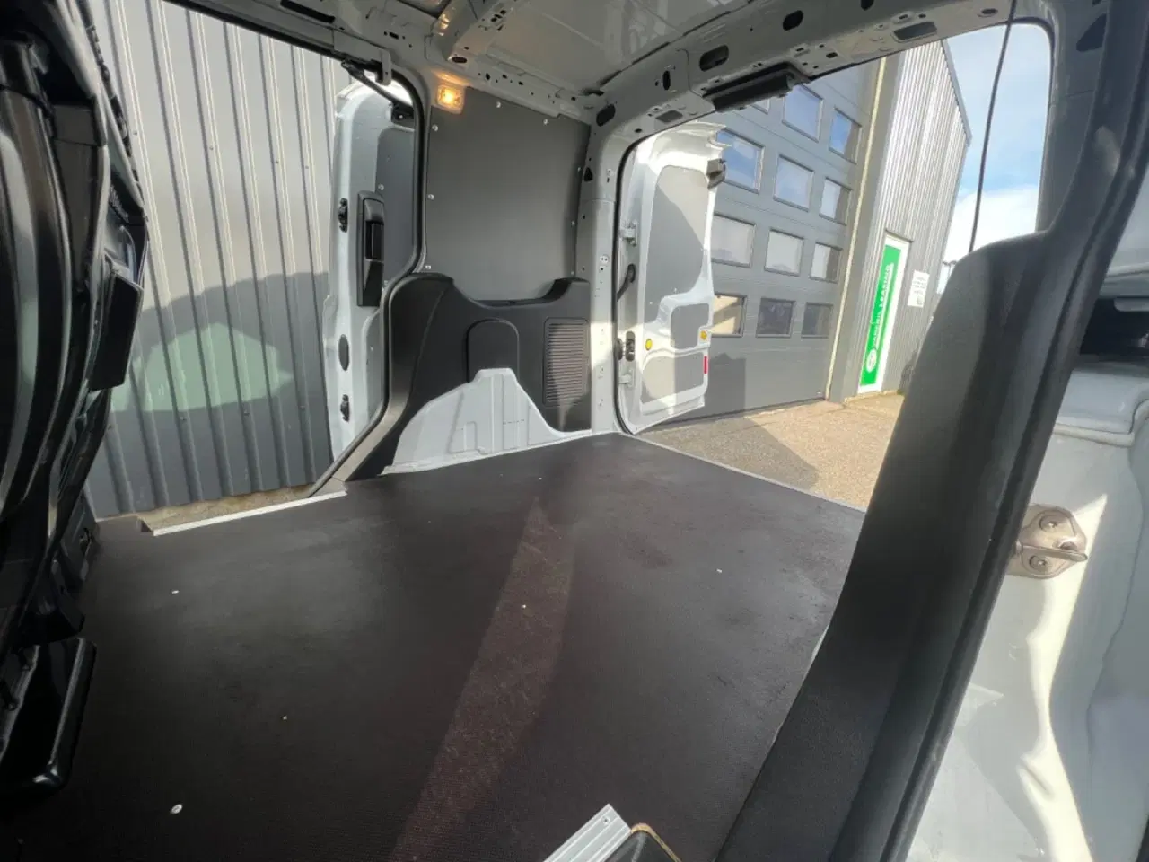 Billede 8 - Ford Transit Connect 1,5 TDCi 100 Trend kort