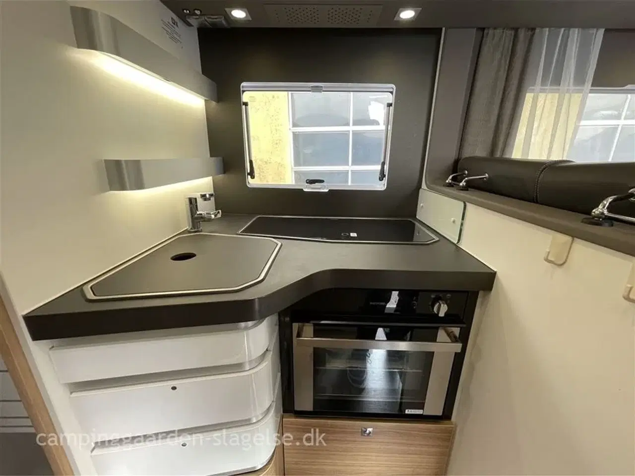 Billede 9 - 2021 - Adria Sonic Plus I700 SL   KOMMISSIONSVOGN
