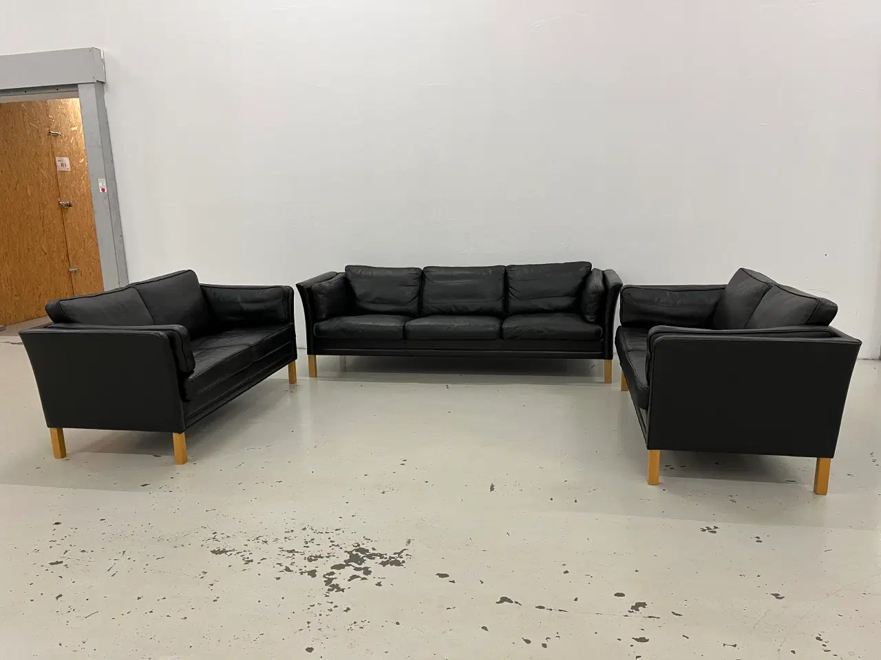 Billede 2 - Mogens Hansen MH2225 Sofagruppe i sort prestige.