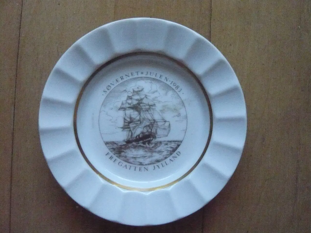 Billede 13 - Royal Copenhagen Søværnets juleplatter