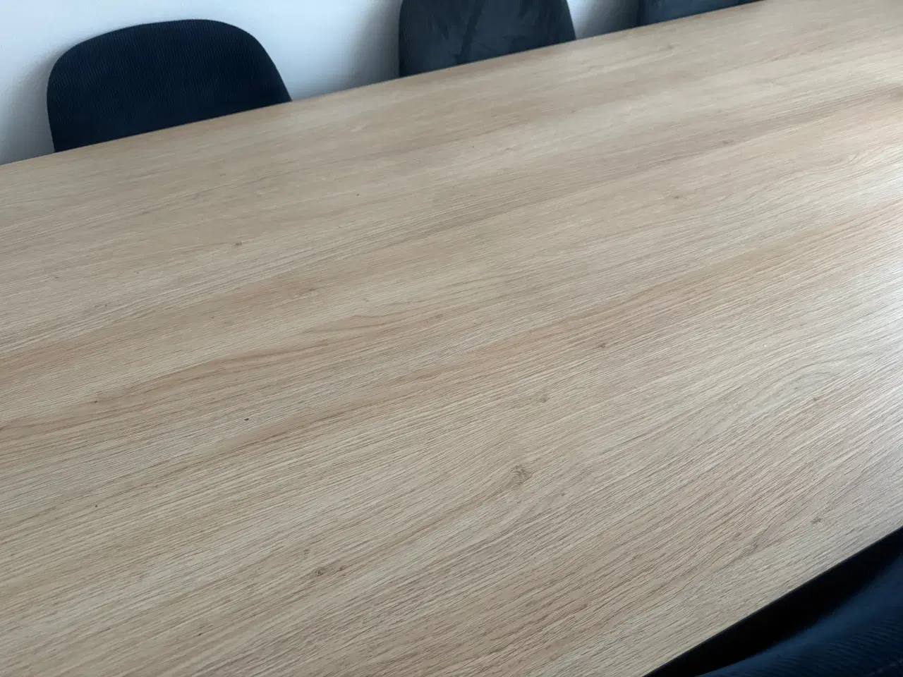 Billede 4 - Spisebord med træ look