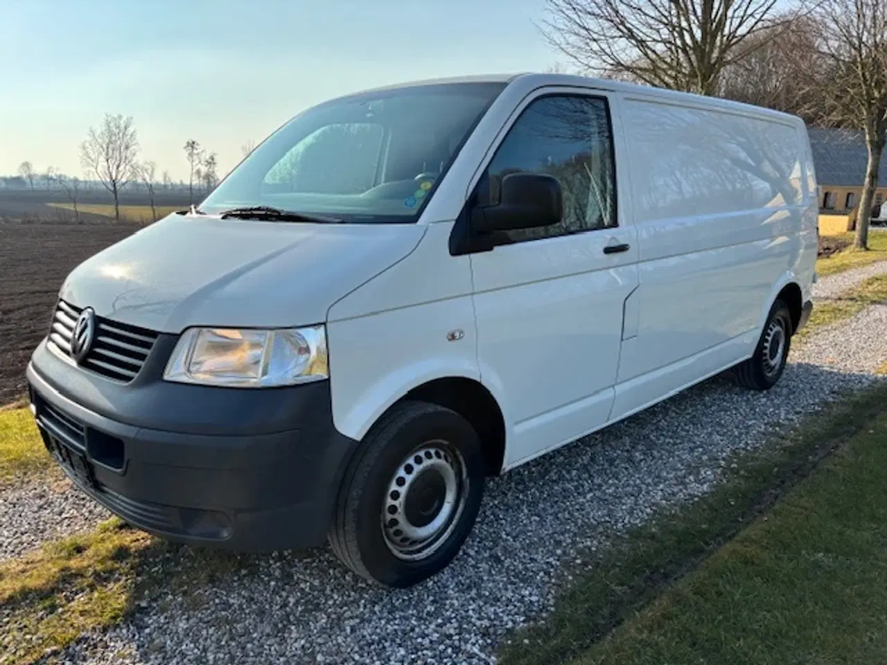 Billede 1 - VW Transporter 2,5 TDi 130 Kassevogn lang 4d Nysyn