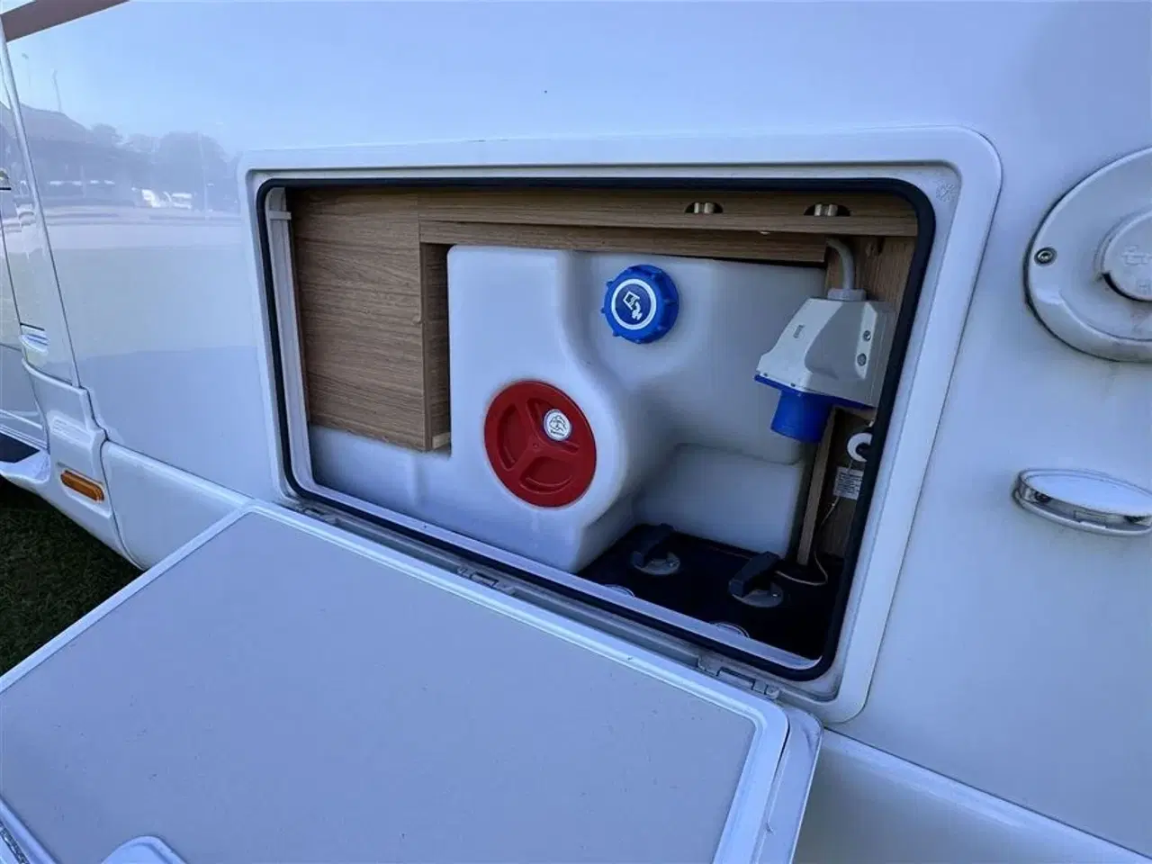 Billede 29 - 2021 - Weinsberg CaraCompact 600 MF "Pepper Edition"   Kompakt autocamper med Automat gear