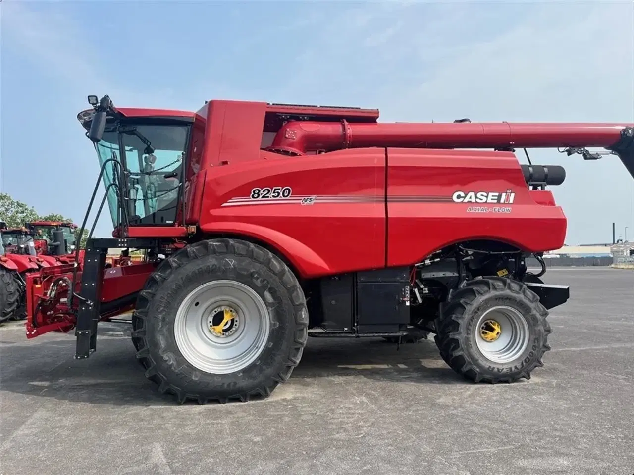 Billede 1 - Case IH 8250 Axial-Flow  New and unused combine