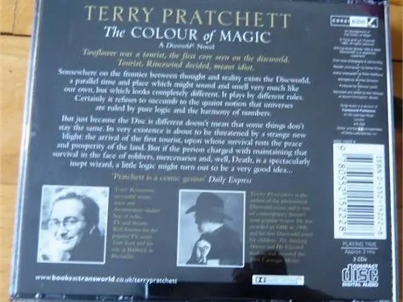 Billede 2 - Terry Pratchett - The colour of magic