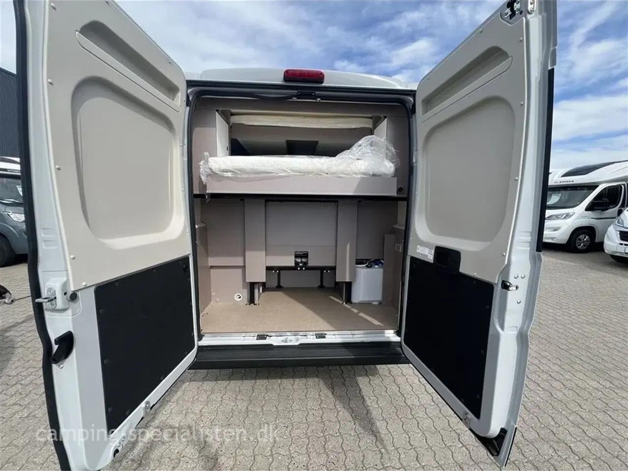 Billede 4 - 2025 - Bürstner Eliseo C644   NYHED 2025! Bürstner Eliseo C 644 Campervan kan nu ses hos Camping-Specialisten.dk