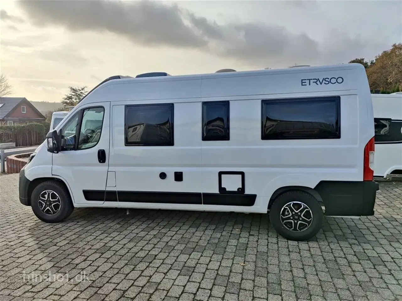 Billede 7 - 2025 - Etrusco CV 600 DB Plus Aut.   Italiensk Elegance på Farten – Etrusco By Hymer fra Hinshøj Caravan