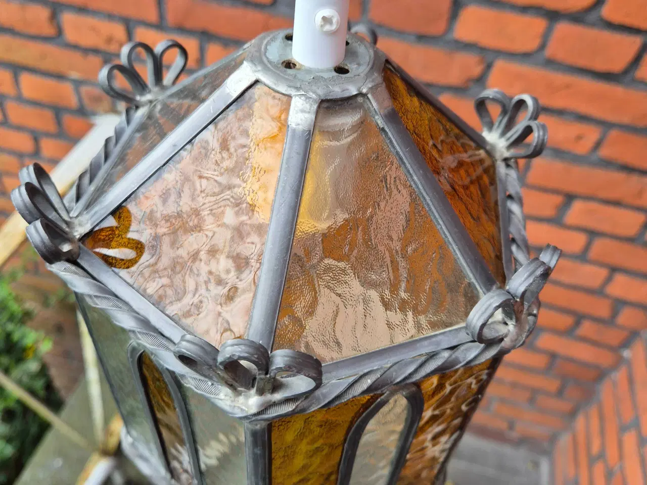 Billede 8 - Hyggelampe i blyindfattet glas