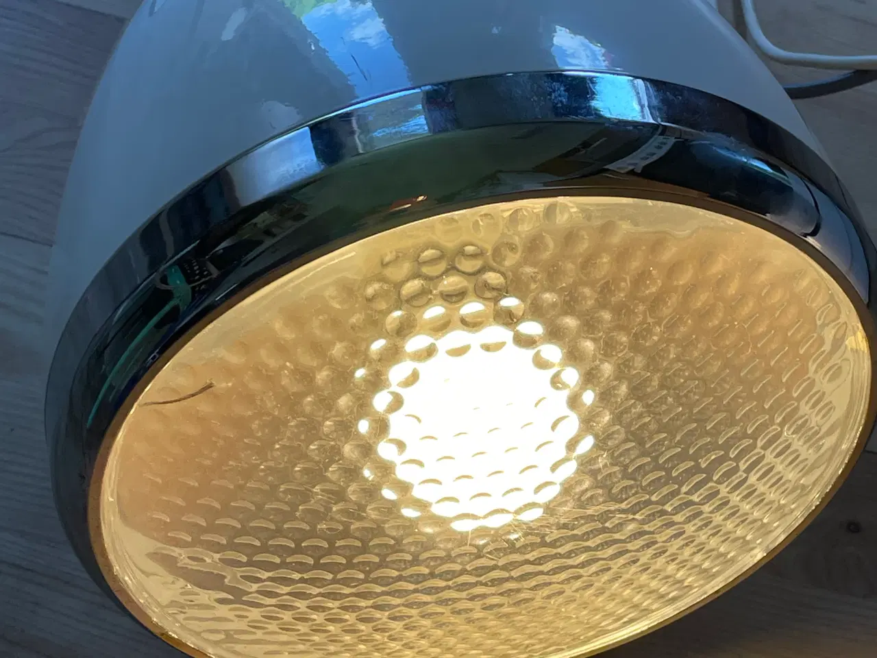 Billede 3 - Retro Lampe creme og crome