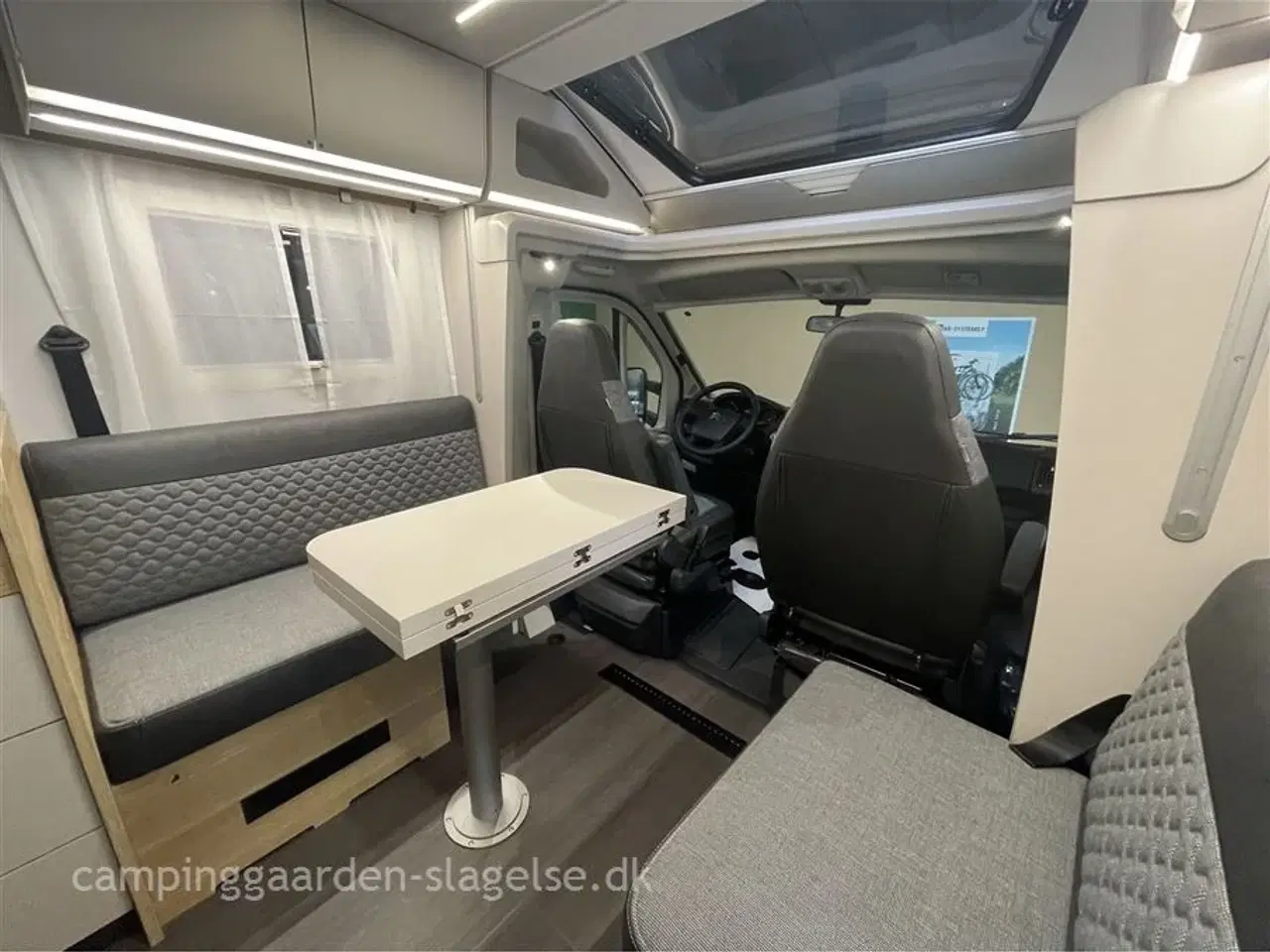 Billede 2 - 2023 - Adria Matrix Axess 650 DL   FØRPRIS KR. 861.090   -   SPAR KR. 75.042