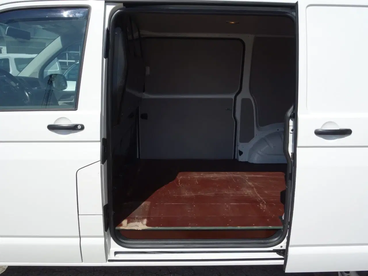 Billede 8 - VW Transporter 2,0 TDi 150 Kassevogn DSG kort