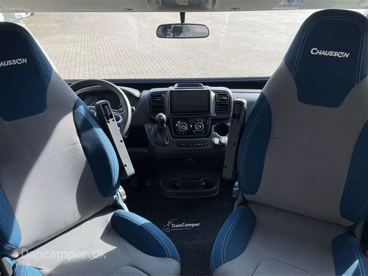 Billede 10 - 2024 - Chausson X650 Exclusive line   Camper med stor Lounge og siddegruppe, 9-trins automatgear, sænkeseng, stor garage, specialfælge, Artic, Connect- og X-tilbehørspakke ,