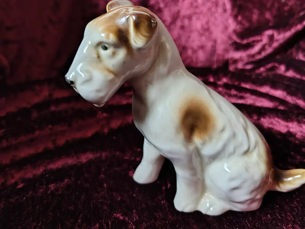 Billede 2 - Fin Foreign porcelænshund