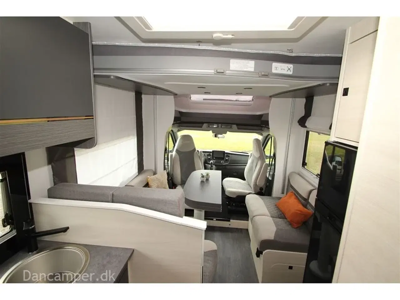 Billede 6 - 2022 - Chausson Titanium 716   FABRIKSNY - Fantastisk delintegreret autocamper med el. sænkbar køjer i bag.og sænkbar dobbeltseng i front, 170 HK og Automatgear