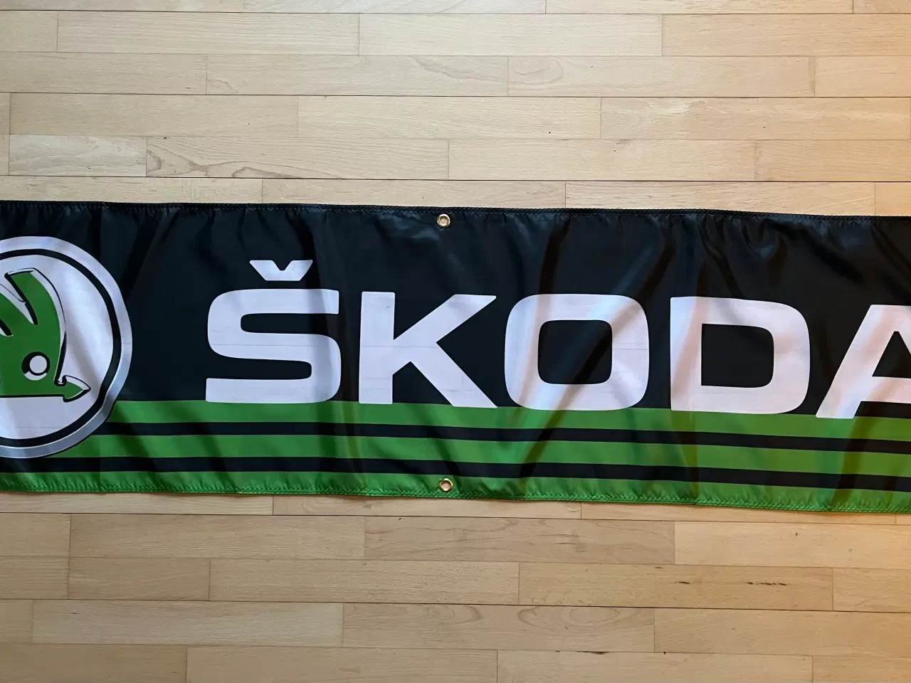 Billede 1 - Flag med Skoda