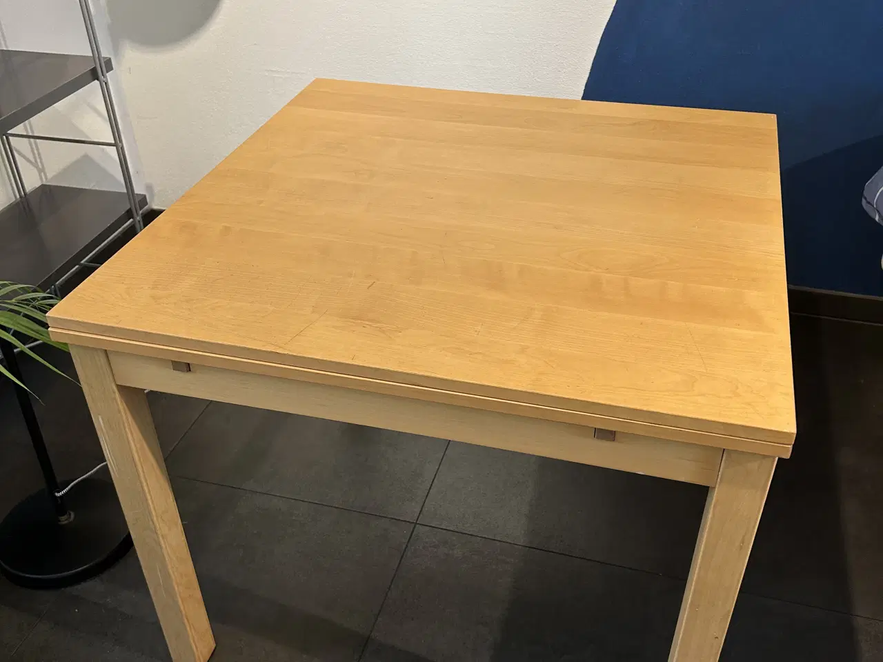 Billede 1 - spisebord med 2 plader