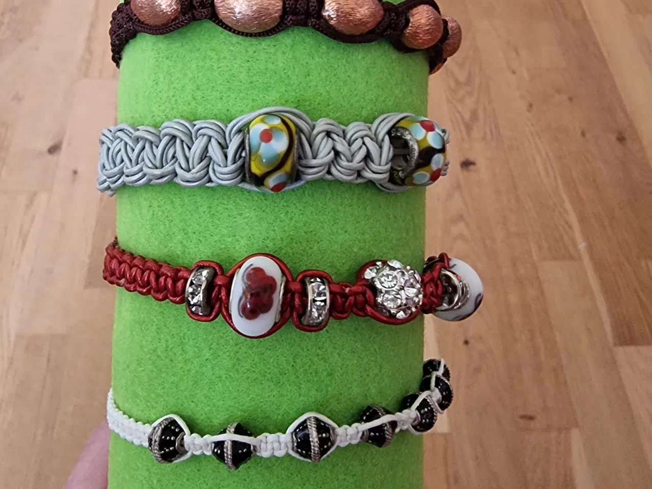 Billede 5 - Diverse knyttede armbånd 