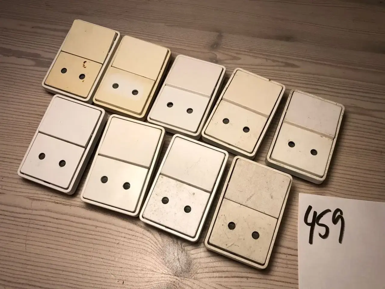 Billede 11 - Ældre Stikkontakter og afbrydere