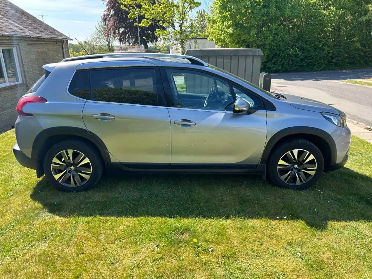 Billede 5 - Peugeot 2008 1,6 BlueHDi 100 Allure Sky