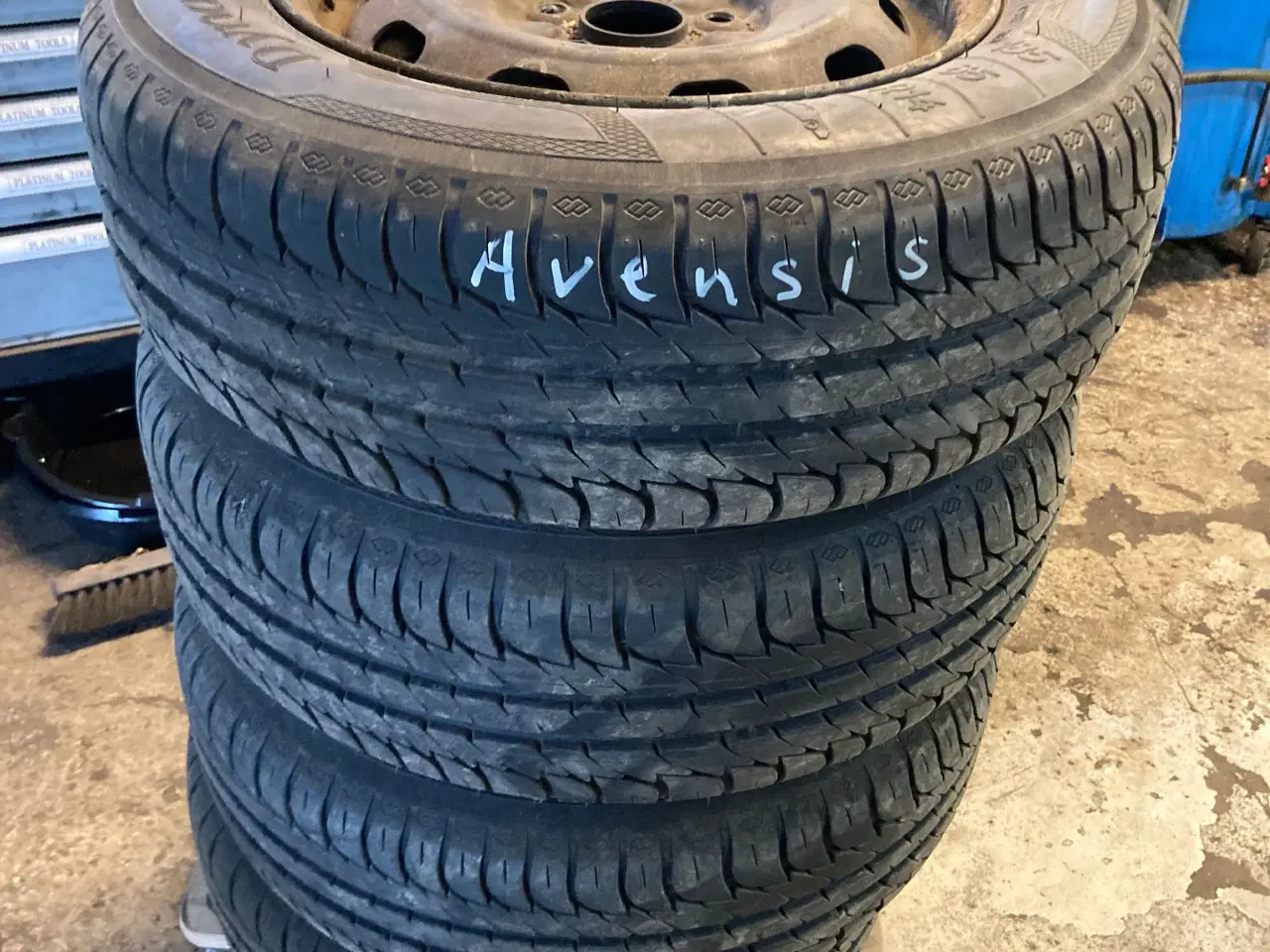 Billede 1 - Fælge med sommerdæk til Toyota Avensis