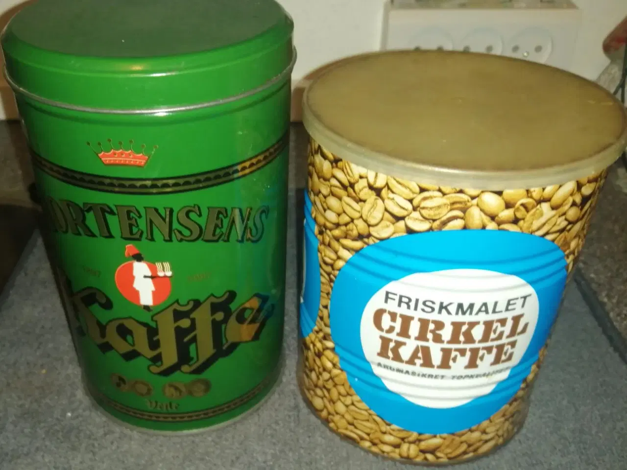 Billede 1 - 2 STK RETRO KAFFE DÅSER, CIRKEL OG MORTENSEN