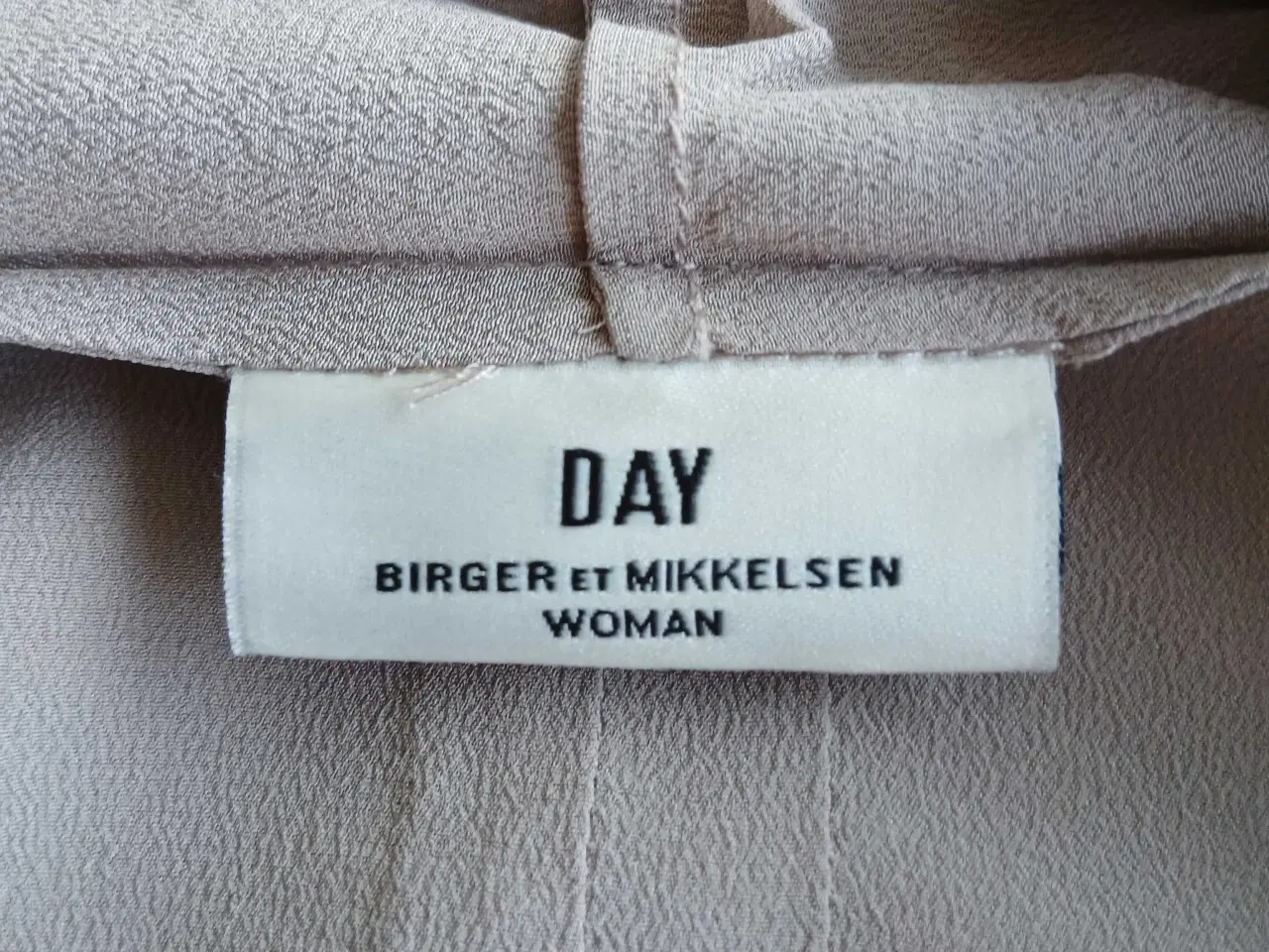 Billede 7 - T-shirt. Day Birger et Mikkelsen. Small 