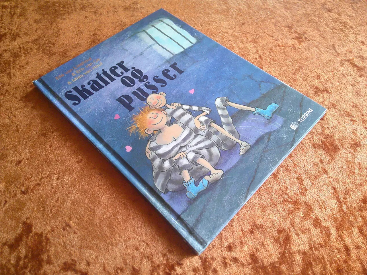 Billede 1 - Skatter og Pusser, Elle van Lieshout, Erik van Os,