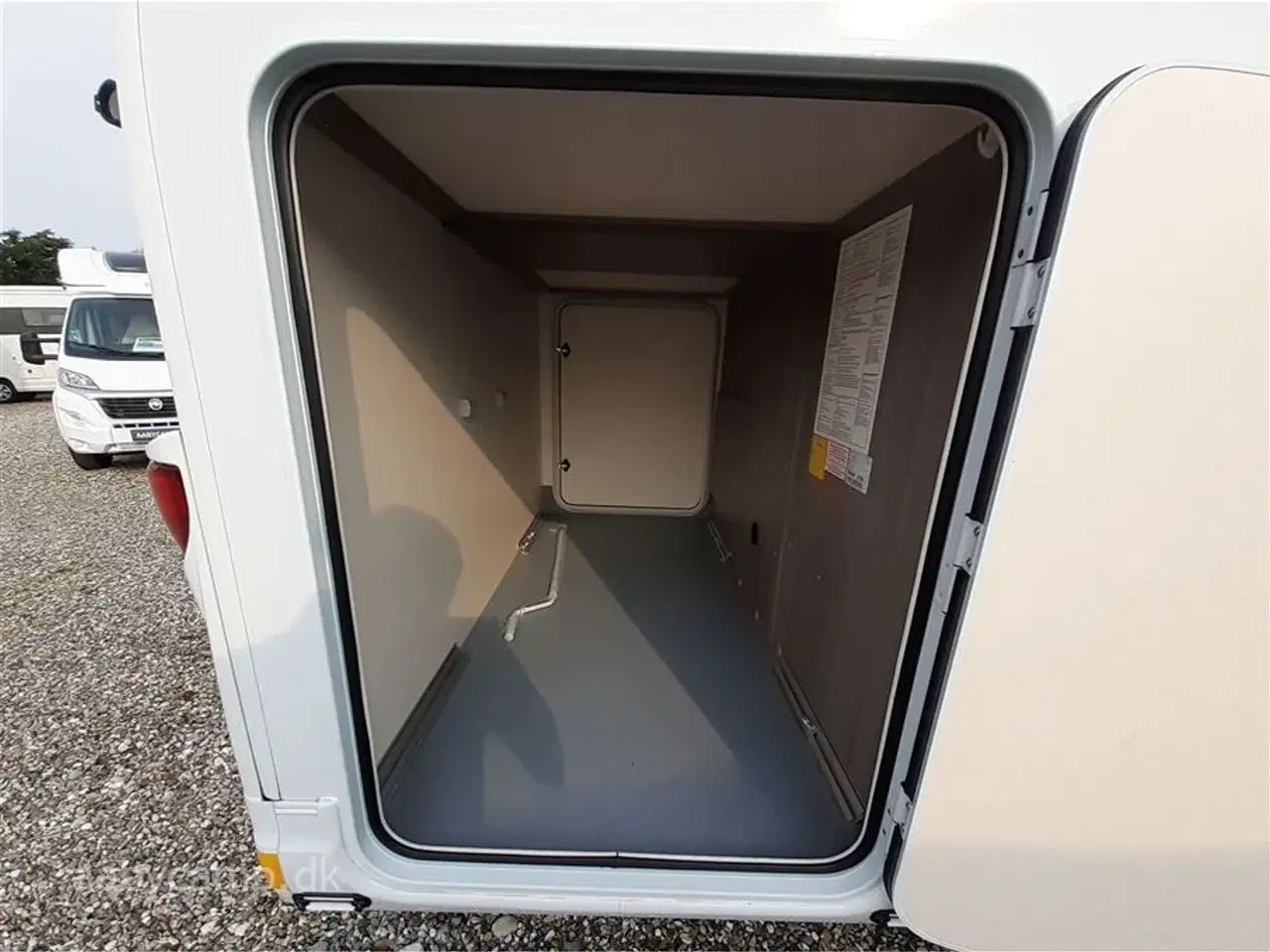 Billede 22 - 2022 - Hobby Ontour Edition V65 GE   solceller. elektrisk indgangstrin og markise. hæve/sænke cykelstativ. gasalarm.batteri. LPG gas system.
