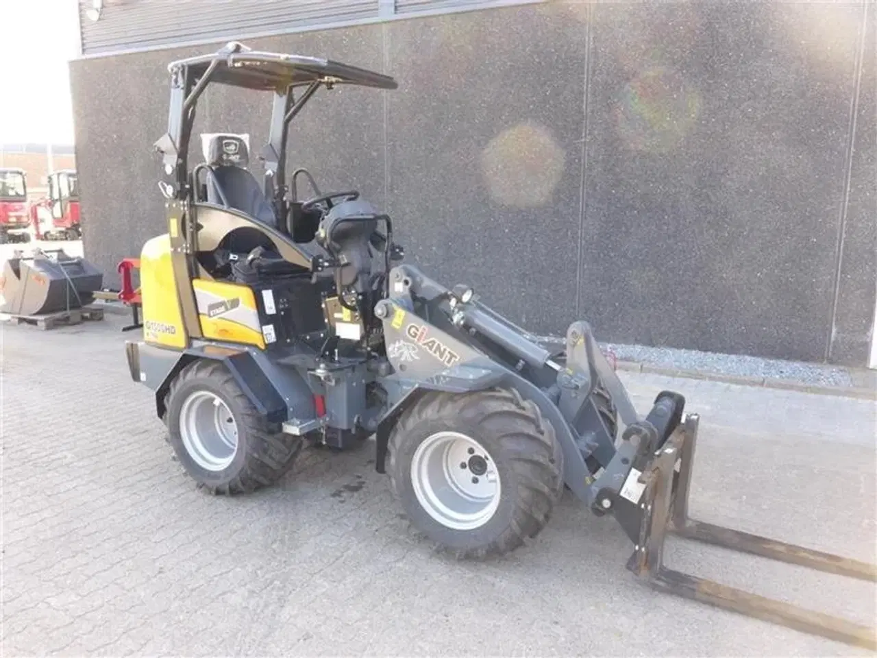 Billede 1 - GiANT G1500 HD Ekstra demo maskine kørt 30 timer