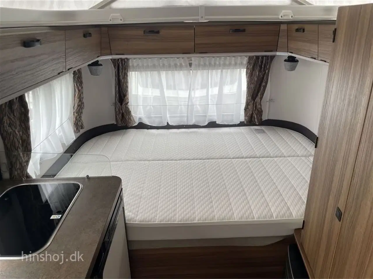Billede 3 - 2023 - Eriba Touring 530 Legend   Super smart hævetagsvogn fra Hinshøj Caravan
