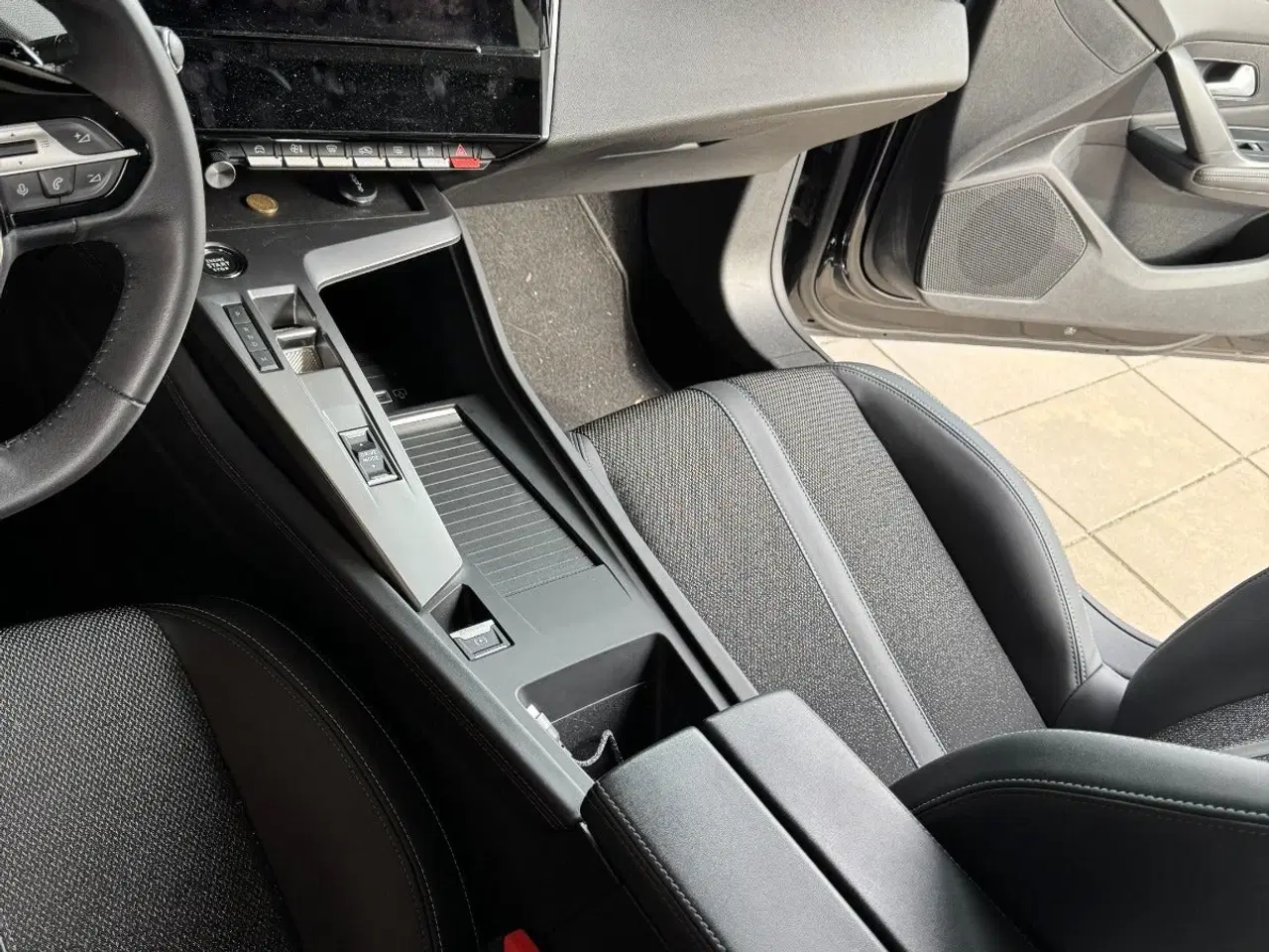 Billede 7 - Peugeot 308 1,2 PureTech 130 Allure Pack SW EAT8