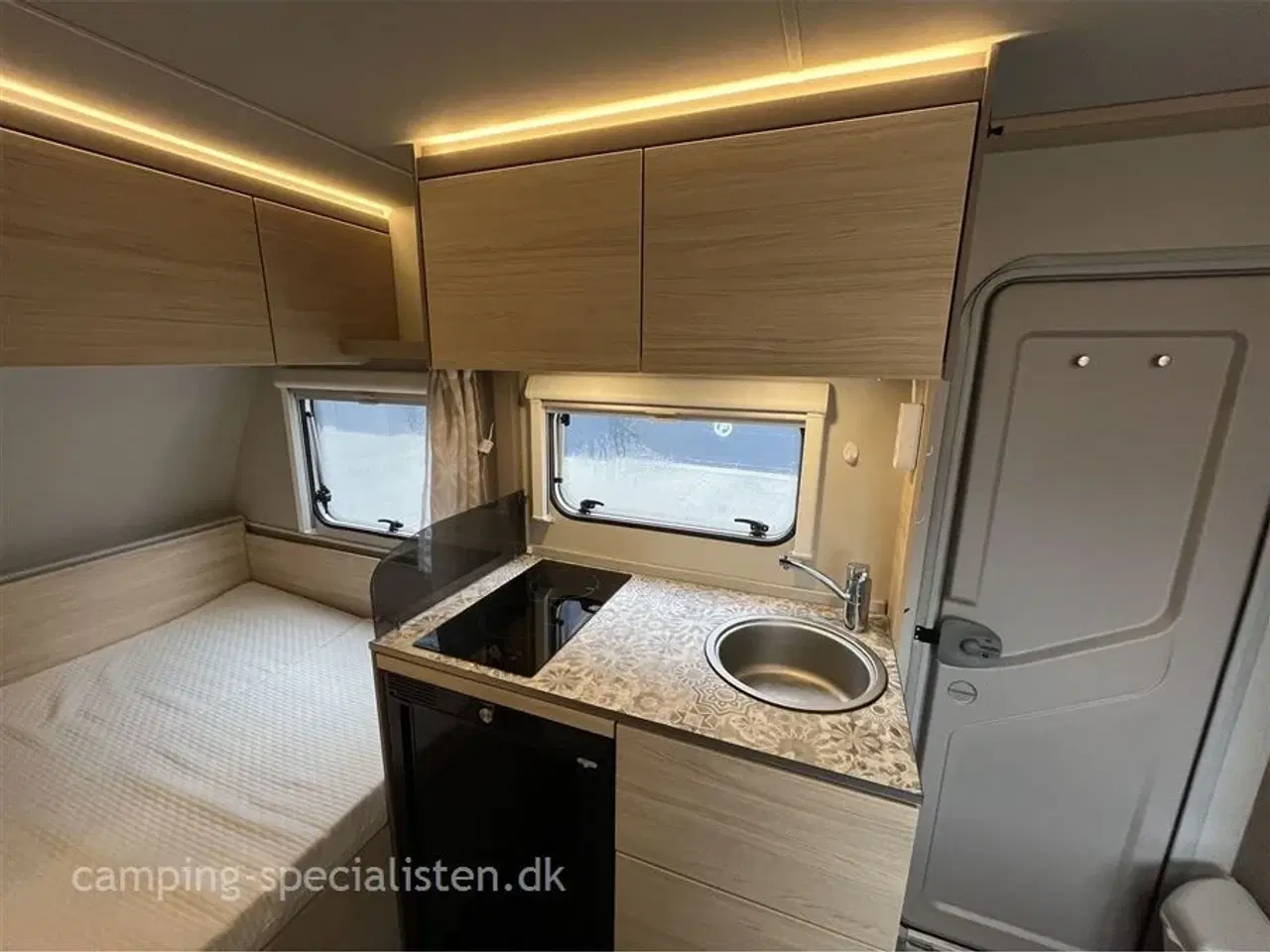 Billede 7 - 2022 - Weinsberg CaraCito 390 QD   Weinsberg CaraCito 390 QD 2022 - Kan ses nu hos Camping-Specialisten.dk