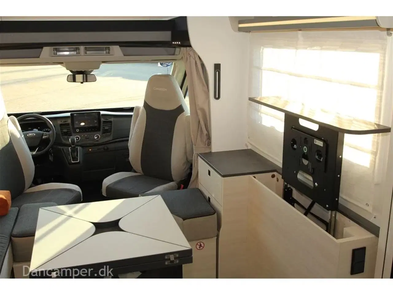 Billede 6 - 2023 - Chausson 660 Titanium ULTIMATE   Chausson 660 Titanium ULTIMATE - 170 HK og 6 trins automatgear. Designet vundet den Europæiske innovationspris.