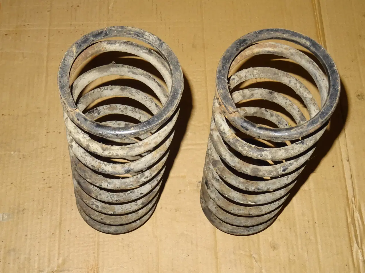 Billede 8 - Volvo 142,144,145,164 bærearm,tværstang,fjeder m.m