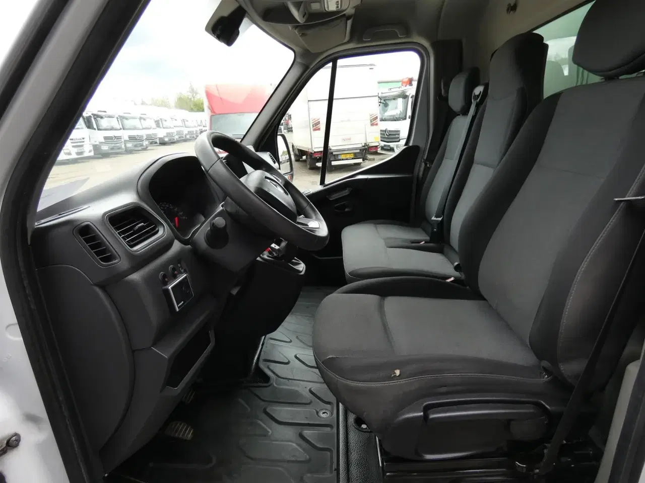 Billede 8 - Renault Master T35 L3H1 2,3 DCI tvillingehjul start/stop 165HK Ladv./Chas. 6g
