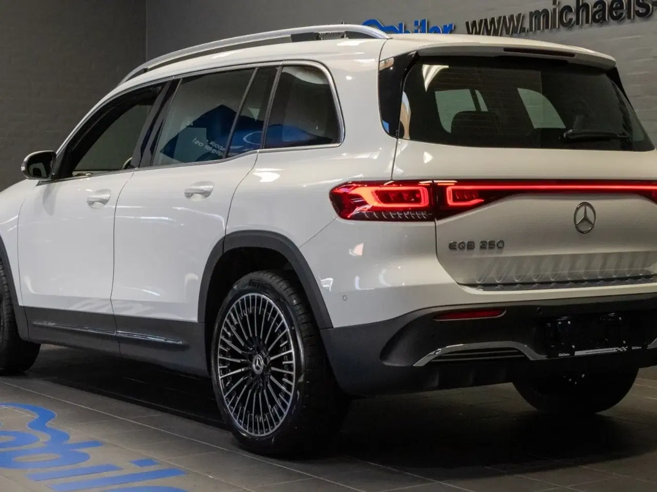 Billede 4 - Mercedes EQB250+  AMG Line 7prs