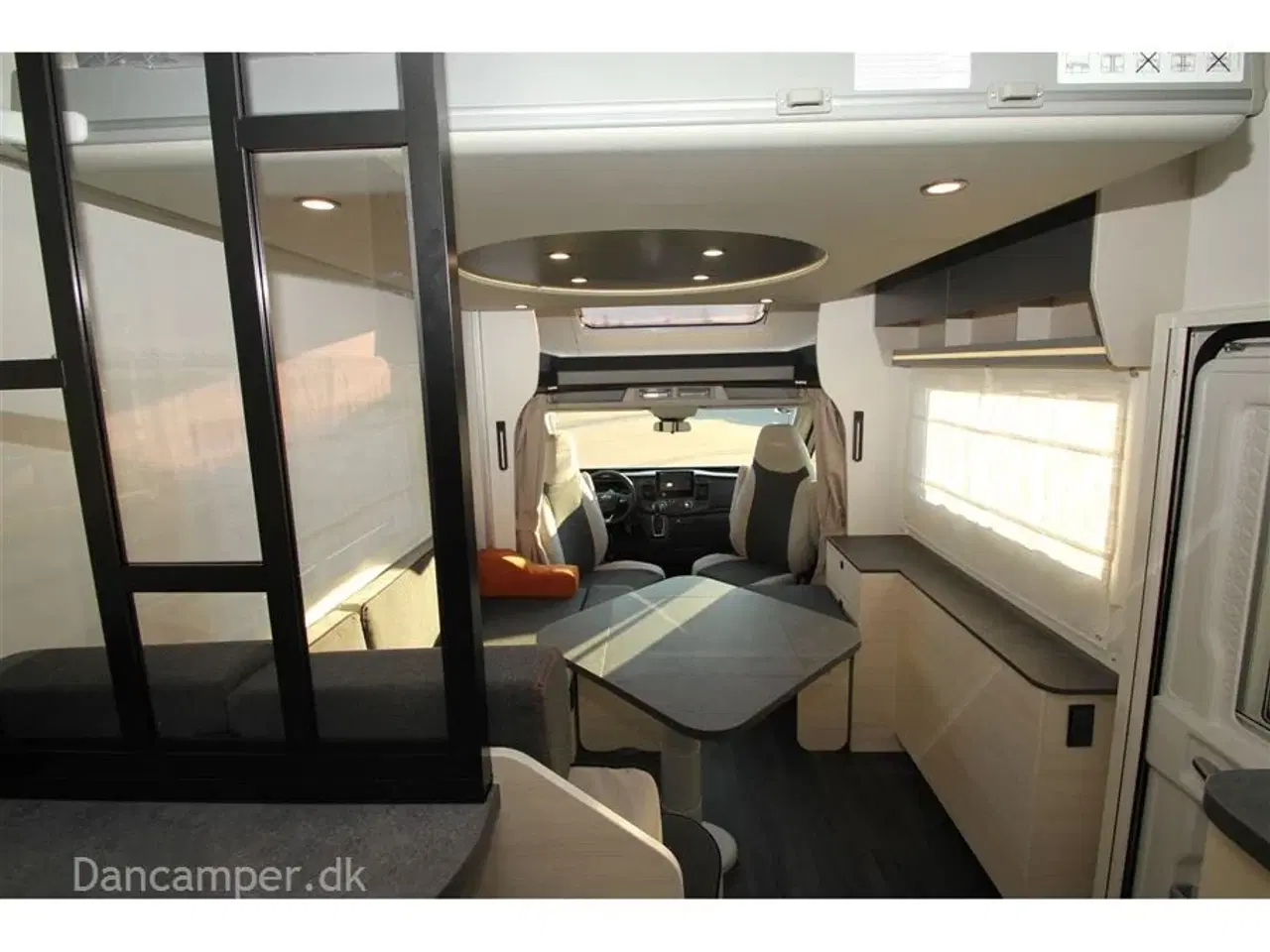 Billede 8 - 2023 - Chausson 660 Titanium ULTIMATE   Chausson 660 Titanium ULTIMATE - 170 HK og 6 trins automatgear. Designet vundet den Europæiske innovationspris.