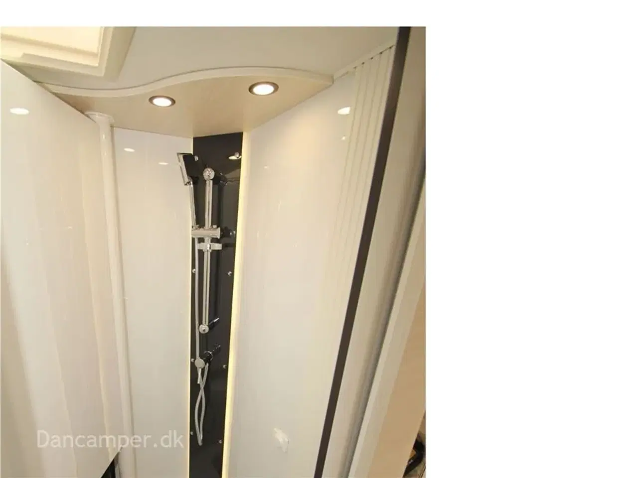 Billede 17 - 2023 - Chausson 660 Titanium ULTIMATE   Chausson 660 Titanium ULTIMATE - 170 HK og 6 trins automatgear. Designet vundet den Europæiske innovationspris.