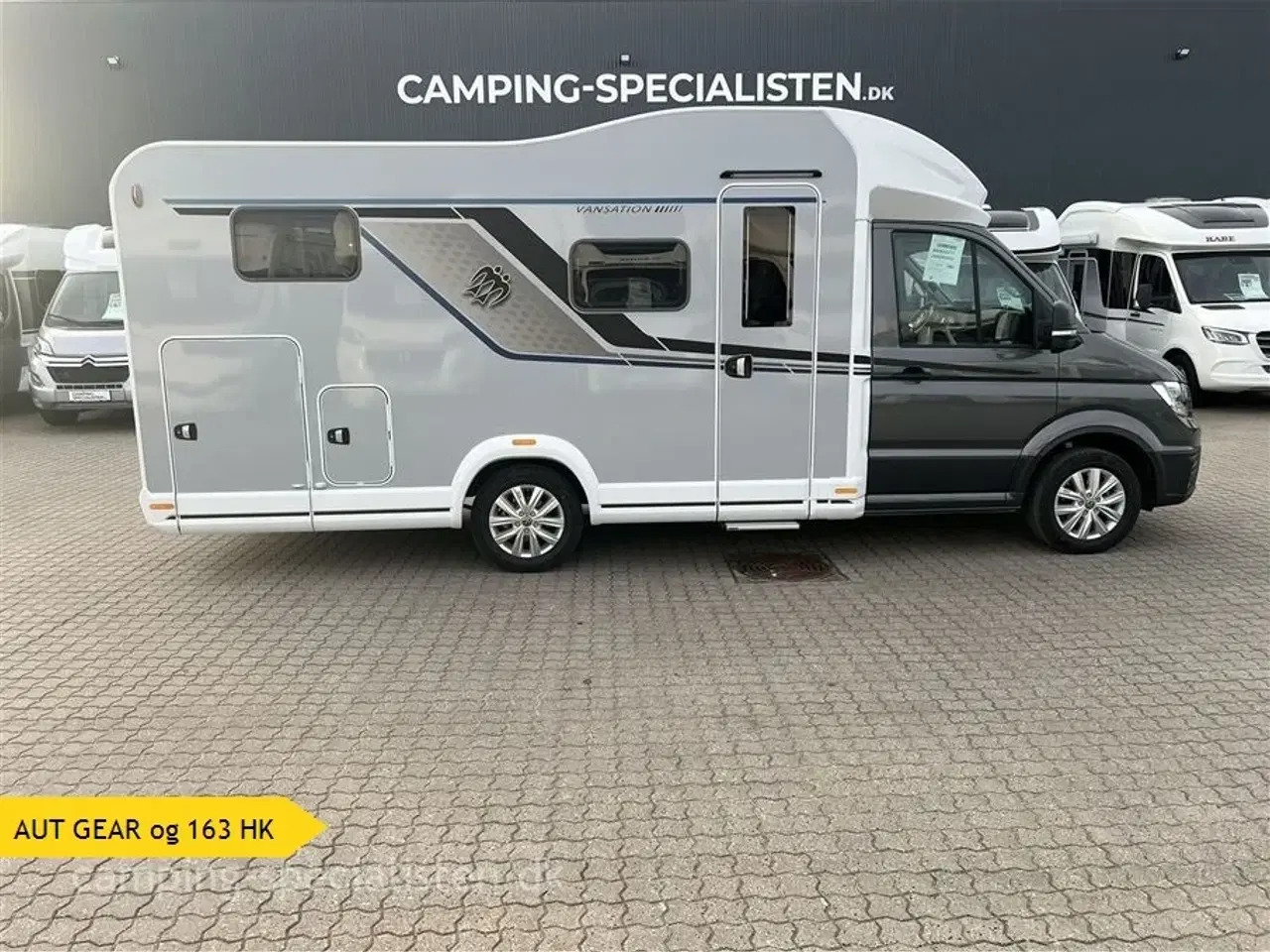 Billede 1 - 2025 - Knaus Wave Vansation 640 MEG VW Crafter   Knaus Van Wave 640 MEG - nu på VW i  2025 - lækker kampagne model med plads til 4 personer - Se den nu hos Camping-Specialisten.dk Silkeborg