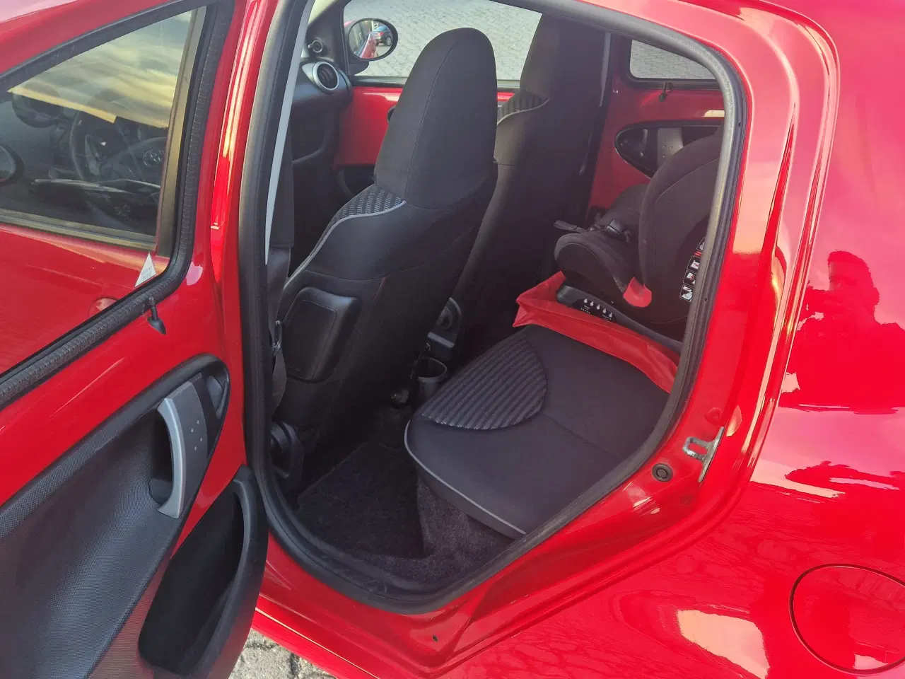 Billede 7 - Toyota aygo lav km.