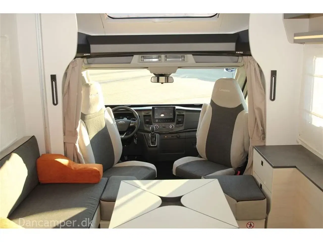 Billede 5 - 2023 - Chausson 660 Titanium ULTIMATE   Chausson 660 Titanium ULTIMATE - 170 HK og 6 trins automatgear. Designet vundet den Europæiske innovationspris.