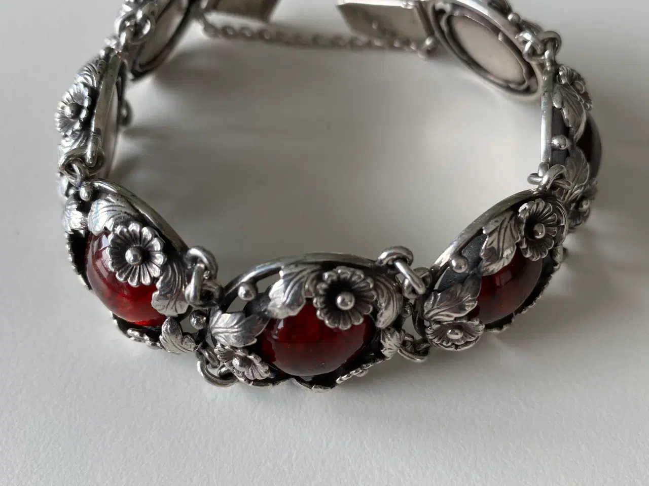 Billede 7 - Smykkesæt armbånd, halskæde, øreringe, fingerring.